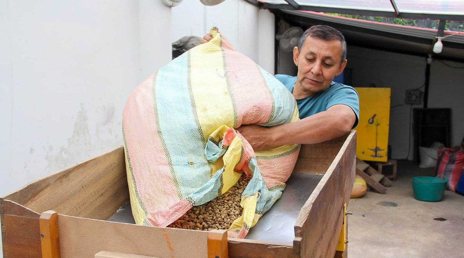 Colombia: Galeras Sugarcane Decaf - Loom Coffee Co